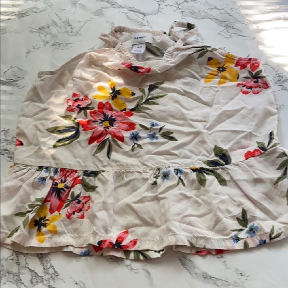 Old navy shirt